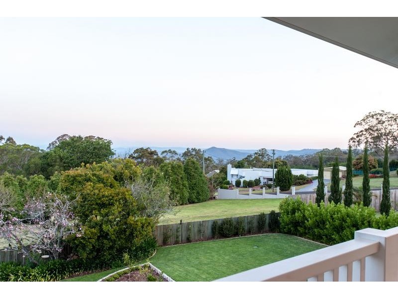 190 Rowbotham Street, Middle Ridge QLD 4350