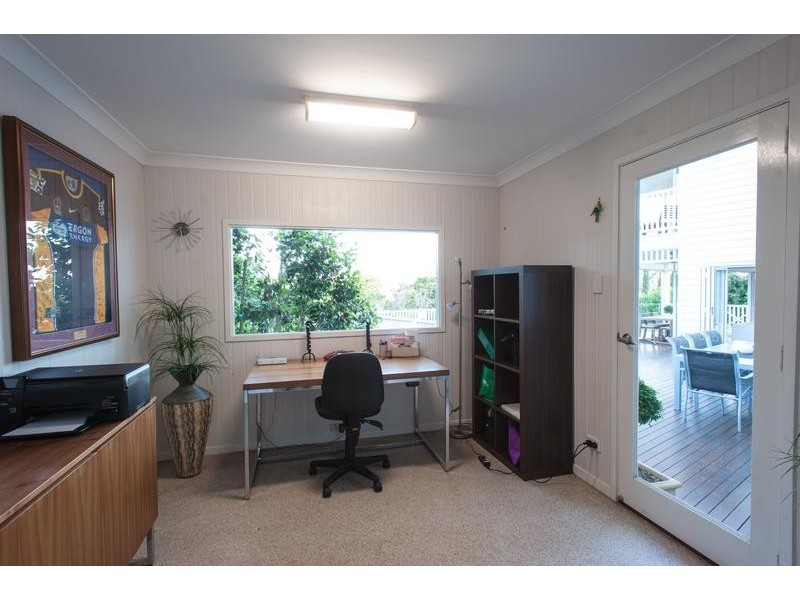 190 Rowbotham Street, Middle Ridge QLD 4350