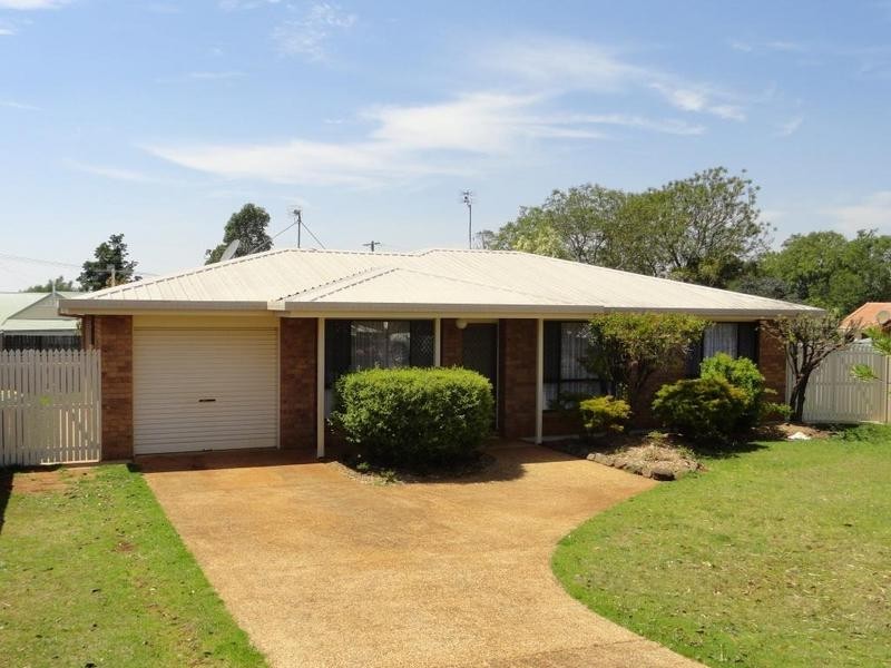 30 Liebke Crescent, Cranley QLD 4350