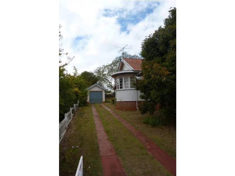 10 Burke Street, Rangeville QLD 4350