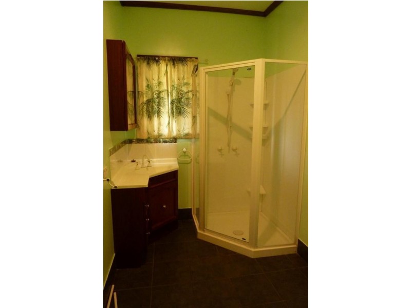 93 Anzac Avenue, Newtown QLD 4350