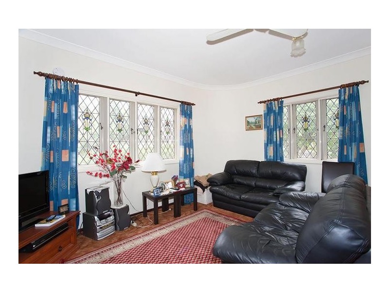 20 Alford Street, Mount Lofty QLD 4350