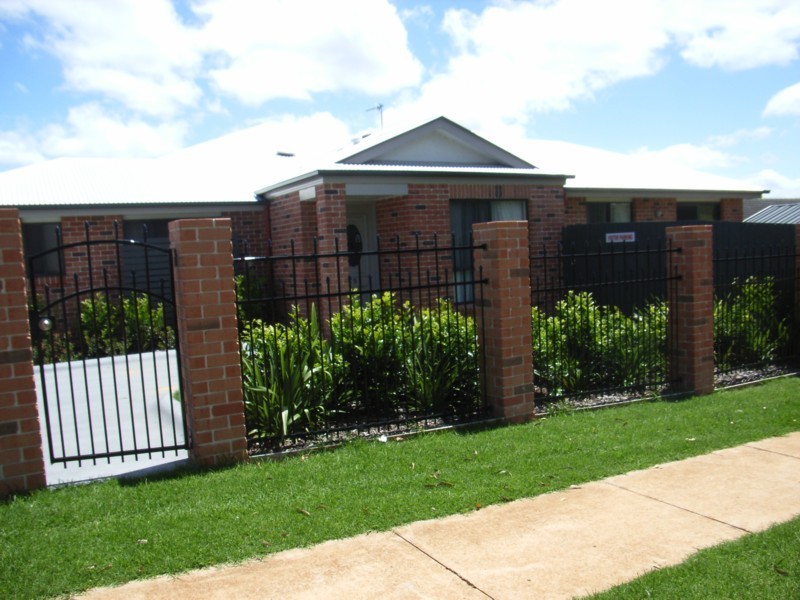 5/169 Alderley, Centenary Heights QLD 4350