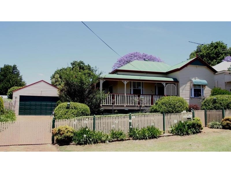 52 Tolmie Street, South Toowoomba QLD 4350