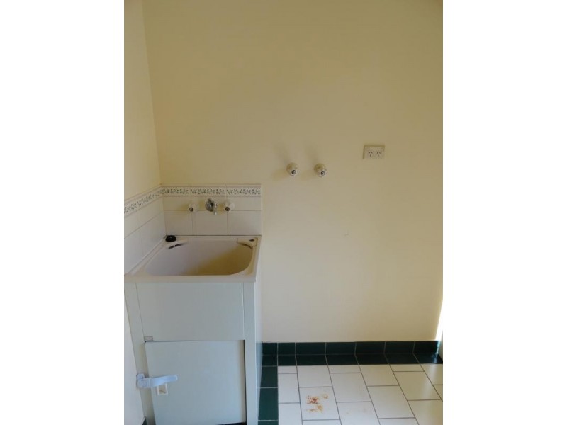 1 Hillcroft Court, Darling Heights QLD 4350