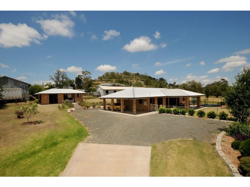 11 Academy Court, Glenvale QLD 4350