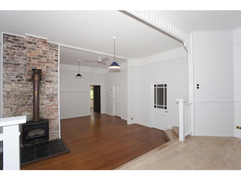 11 Burns Street, East Toowoomba QLD 4350