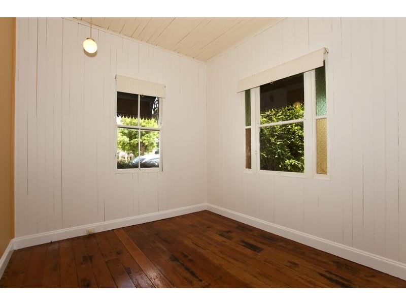 11 Burns Street, East Toowoomba QLD 4350