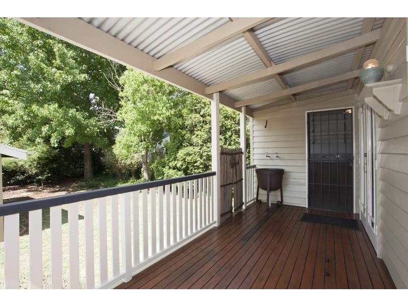 11 Burns Street, East Toowoomba QLD 4350