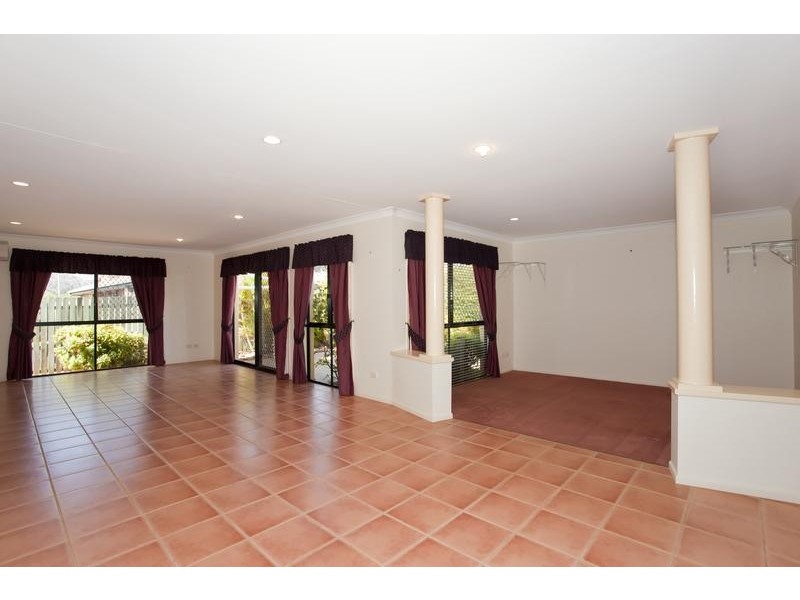 5 Elvery Court, Middle Ridge QLD 4350