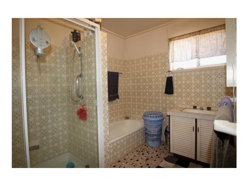 47a Croxley Street, Harristown QLD 4350