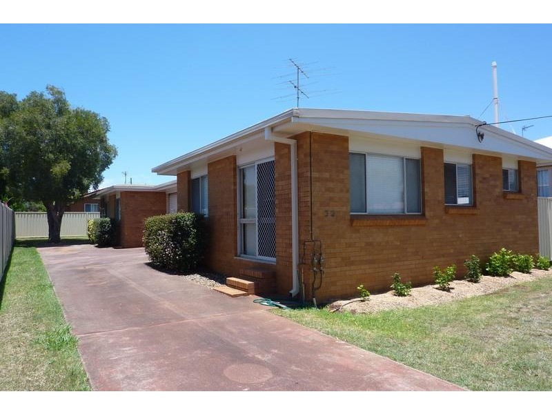 1/32 Matthews Street, Harristown QLD 4350