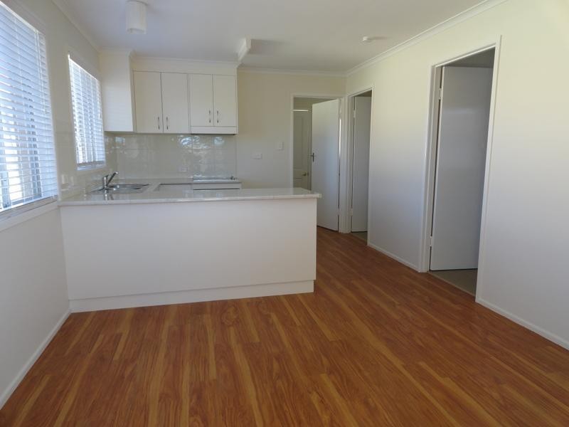2/32 Matthews Street, Harristown QLD 4350
