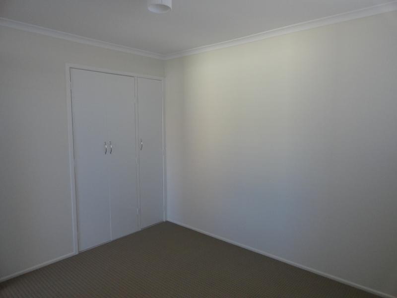 2/32 Matthews Street, Harristown QLD 4350
