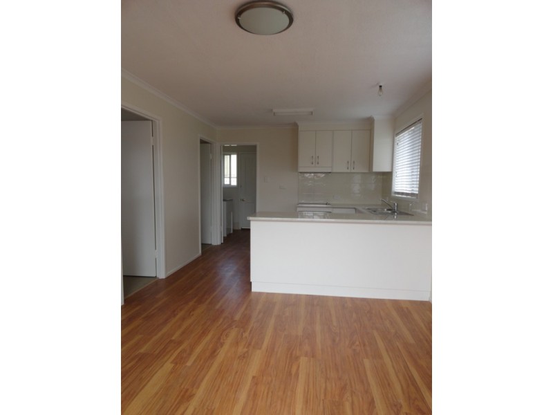 32 Matthews Street, Harristown QLD 4350