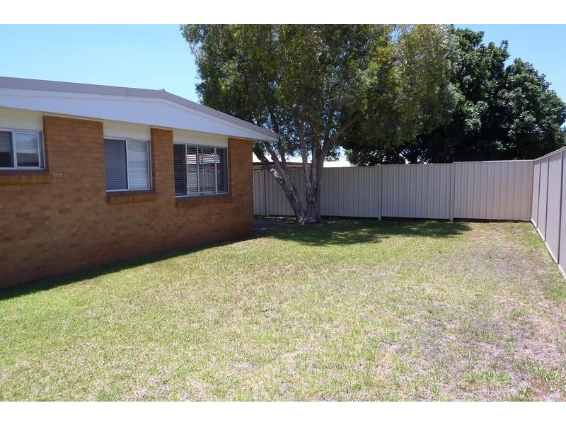 32 Matthews Street, Harristown QLD 4350