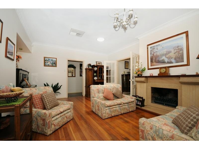 36 Crown Street, Rangeville QLD 4350