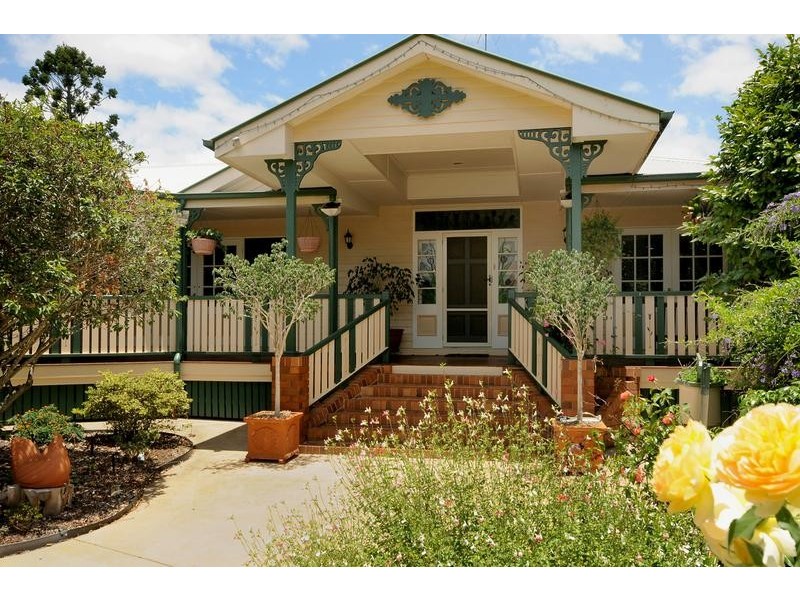 36 Crown Street, Rangeville QLD 4350