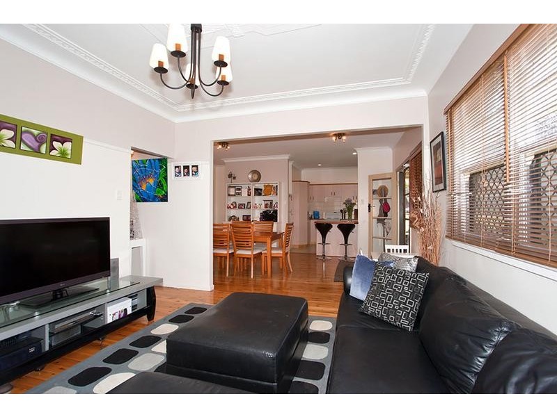 3 Ford Street, Rockville QLD 4350