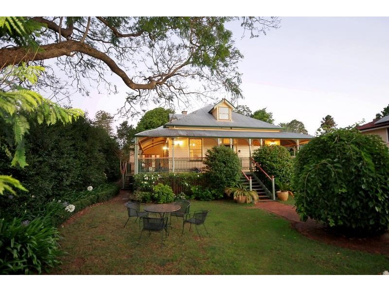 60 Curzon Street, East Toowoomba QLD 4350