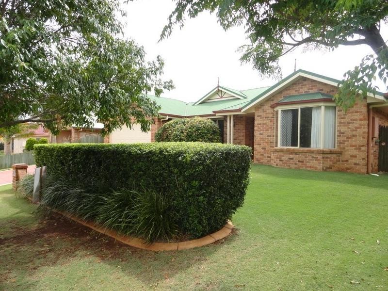 12 Poppy Court, Middle Ridge QLD 4350