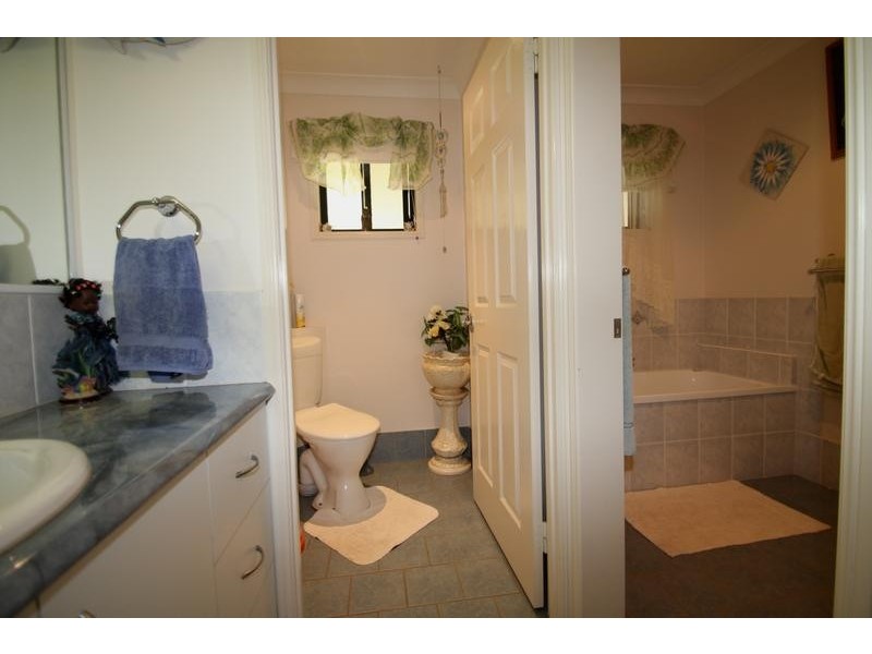 11 Strathdarr Drive, Torrington QLD 4350