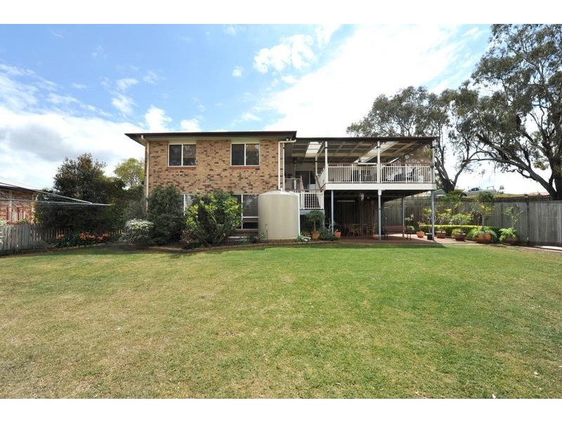 13 Schloss Court, Westbrook QLD 4350