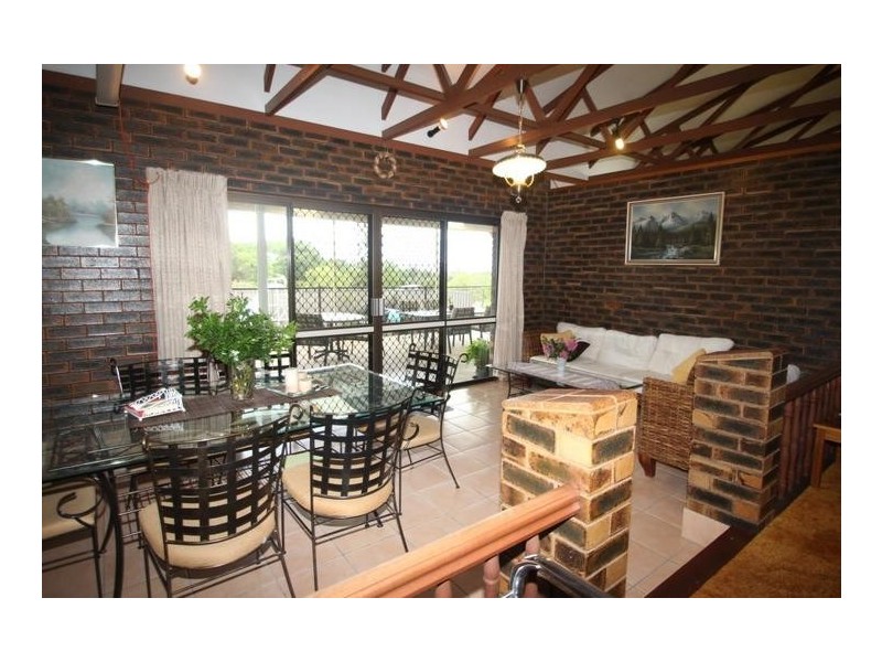 19 Meadows Road, Withcott QLD 4352