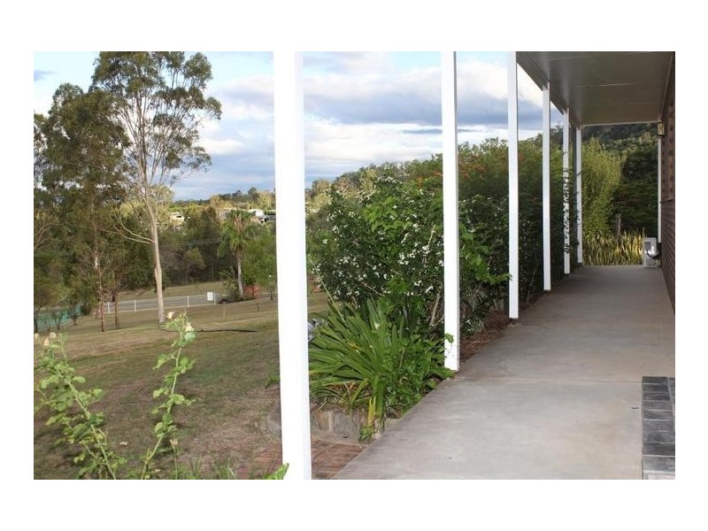 19 Meadows Road, Withcott QLD 4352