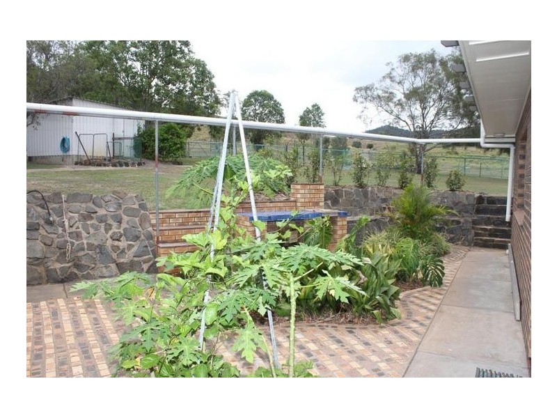 19 Meadows Road, Withcott QLD 4352