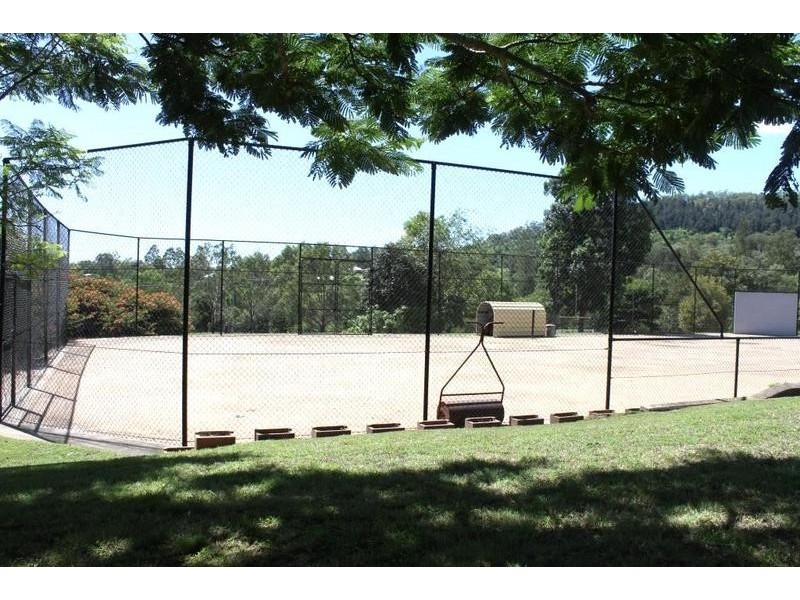 19 Meadows Road, Withcott QLD 4352