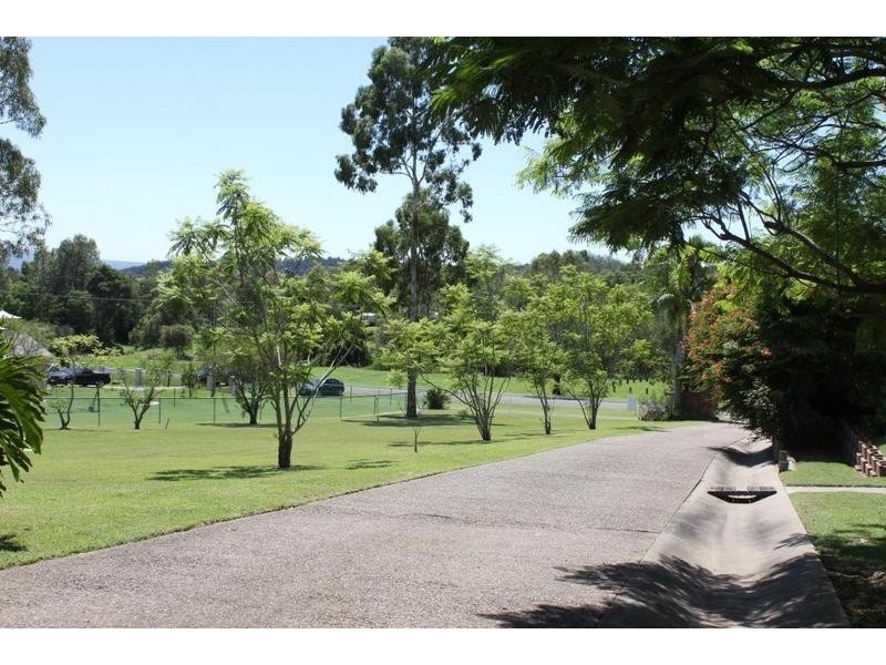 19 Meadows Road, Withcott QLD 4352