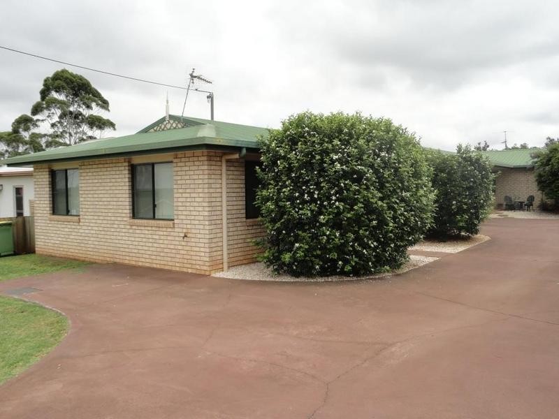 1/1 Mole Street, Harlaxton QLD 4350