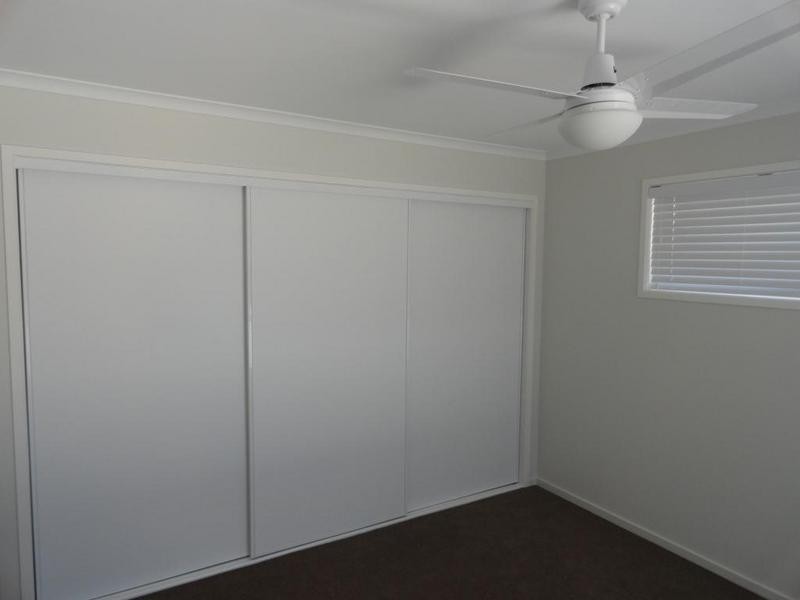 2/489b Stenner Street, Harristown QLD 4350