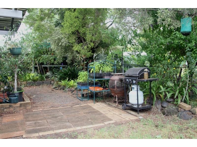 9 Stewart Street, Withcott QLD 4352