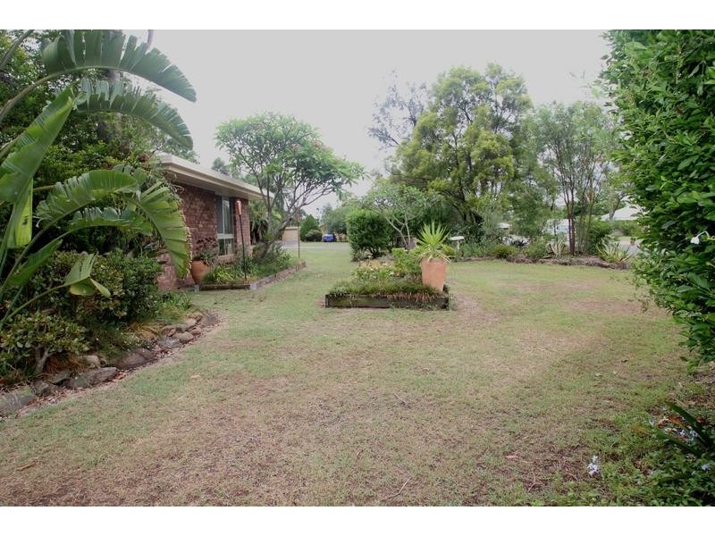 9 Stewart Street, Withcott QLD 4352