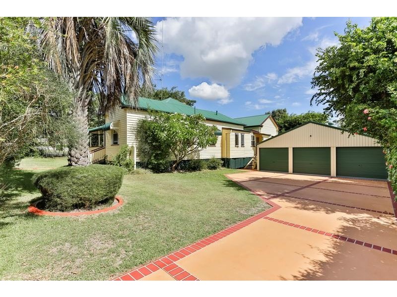 6 Somme Street, North Toowoomba QLD 4350