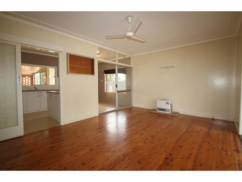 3 Birdwood Street, Newtown QLD 4350