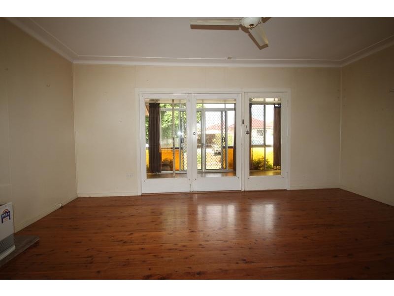 3 Birdwood Street, Newtown QLD 4350