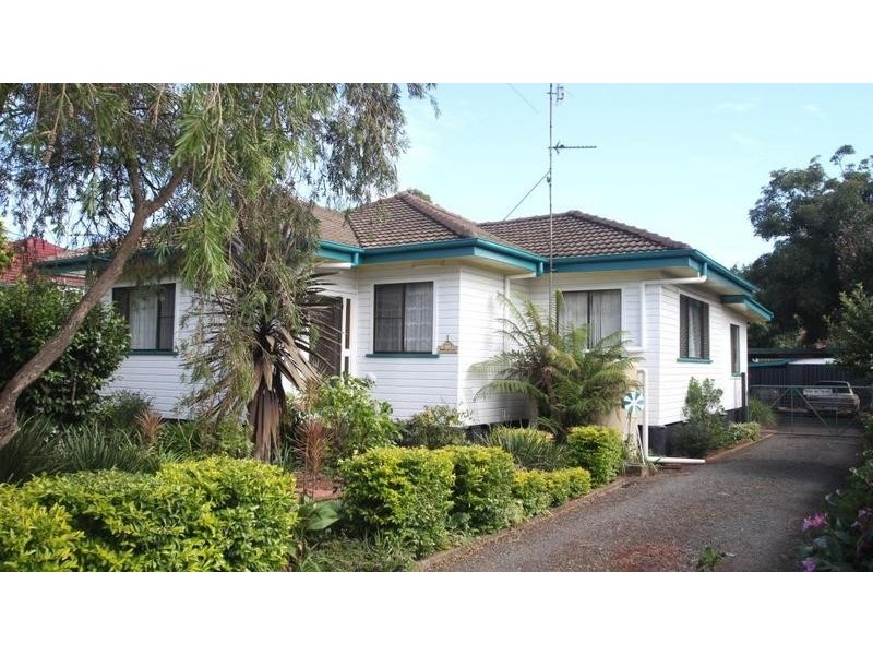1 Finnie Street, Newtown QLD 4350