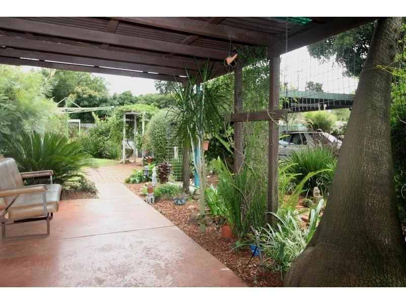 1 Finnie Street, Newtown QLD 4350