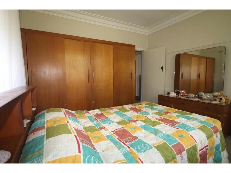 1 Finnie Street, Newtown QLD 4350