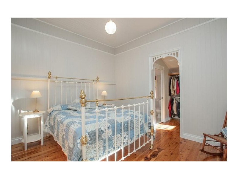 90 Lindsay Street, East Toowoomba QLD 4350