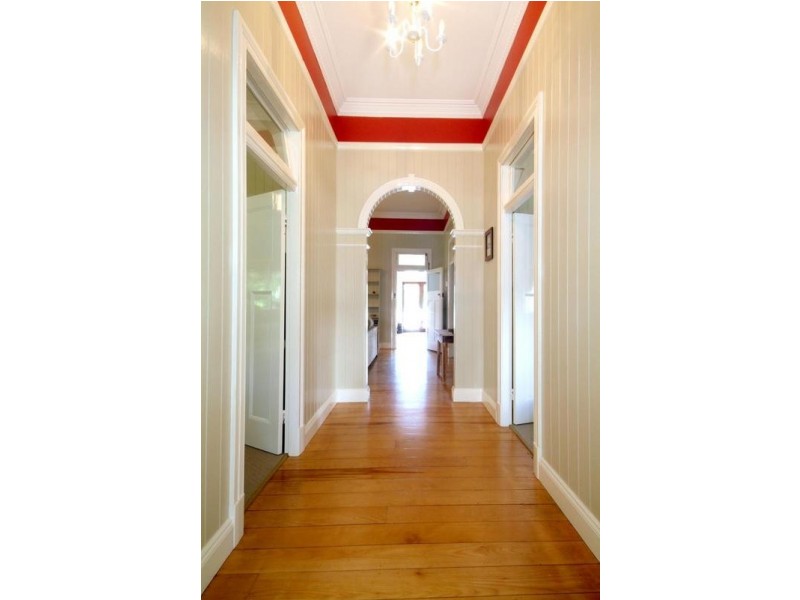 8 Somme Street, North Toowoomba QLD 4350