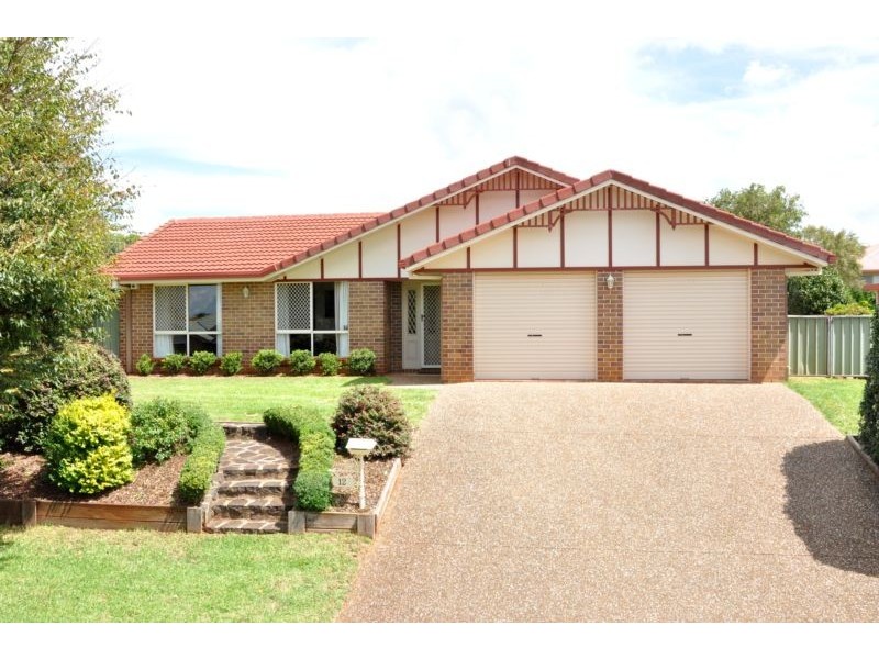 12 Poinsettia Court, Middle Ridge QLD 4350