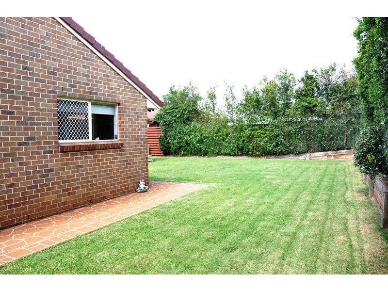 12 Poinsettia Court, Middle Ridge QLD 4350