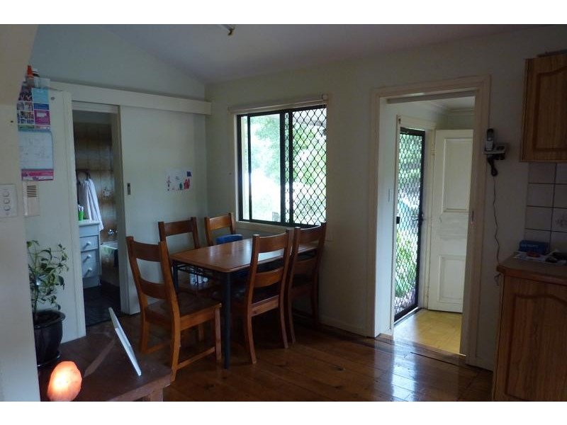 8 Vacy Street, Newtown QLD 4350