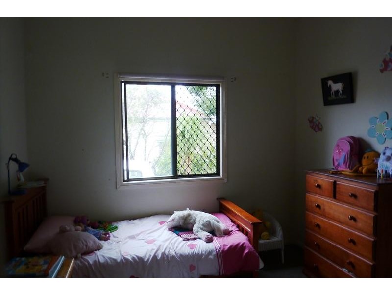 8 Vacy Street, Newtown QLD 4350