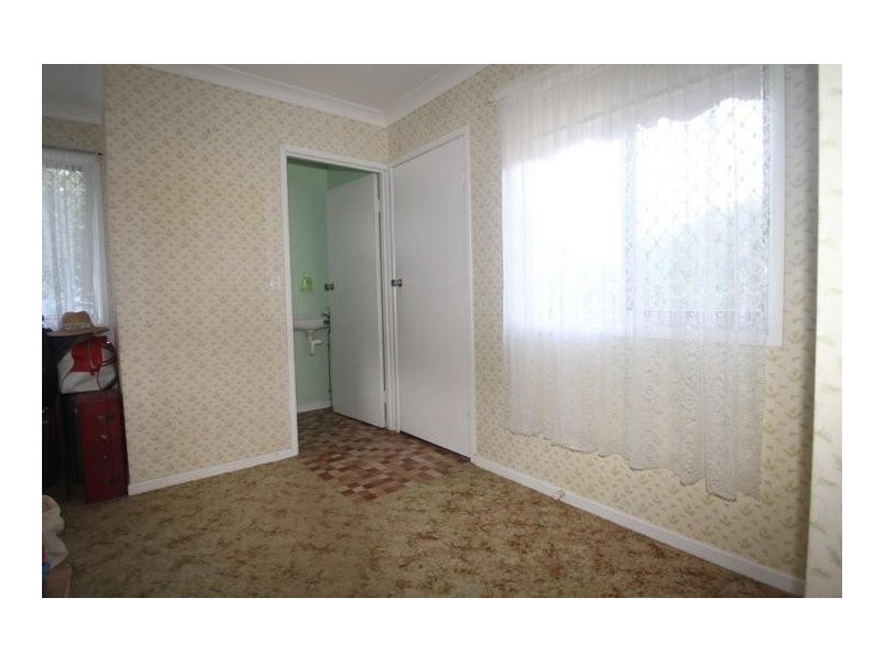 284 West Street, Kearneys Spring QLD 4350