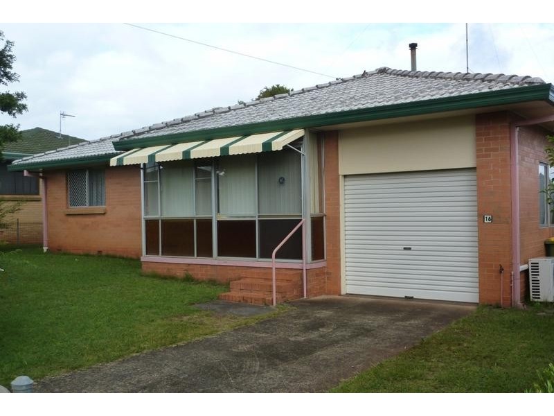 16 Hinton Street, Wilsonton QLD 4350
